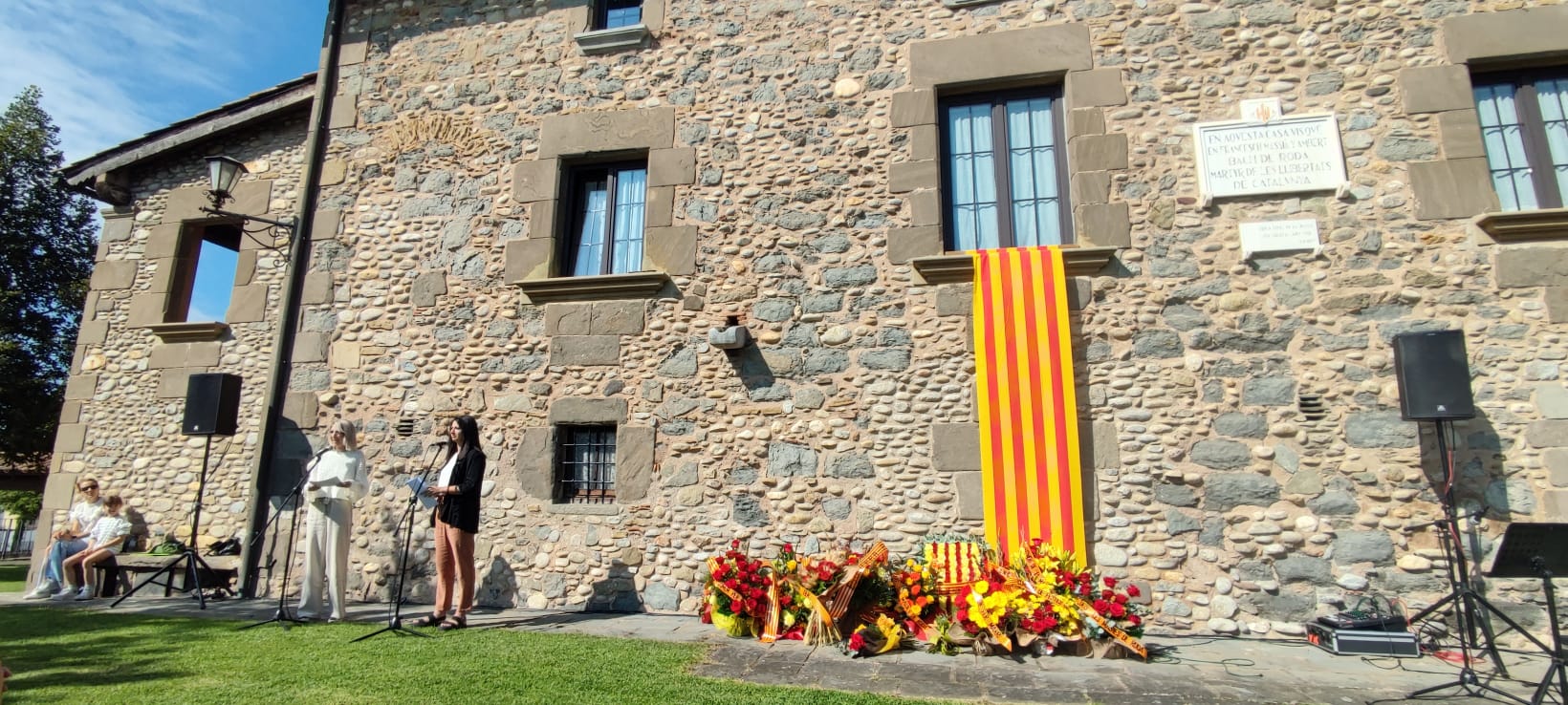 Ofrena floral a Bac de Roda. 11 de Setembre de 2024