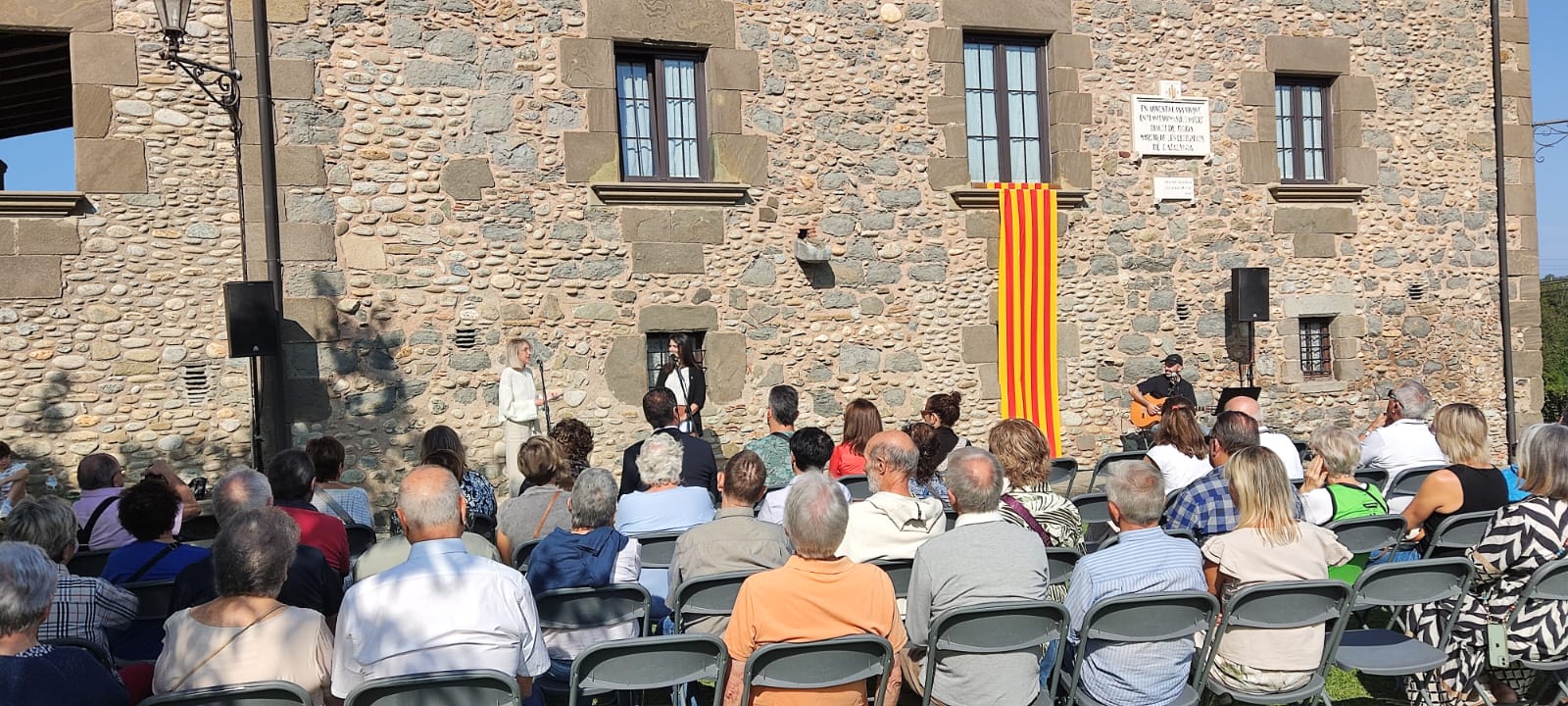 Ofrena floral a Bac de Roda. 11 de Setembre de 2024