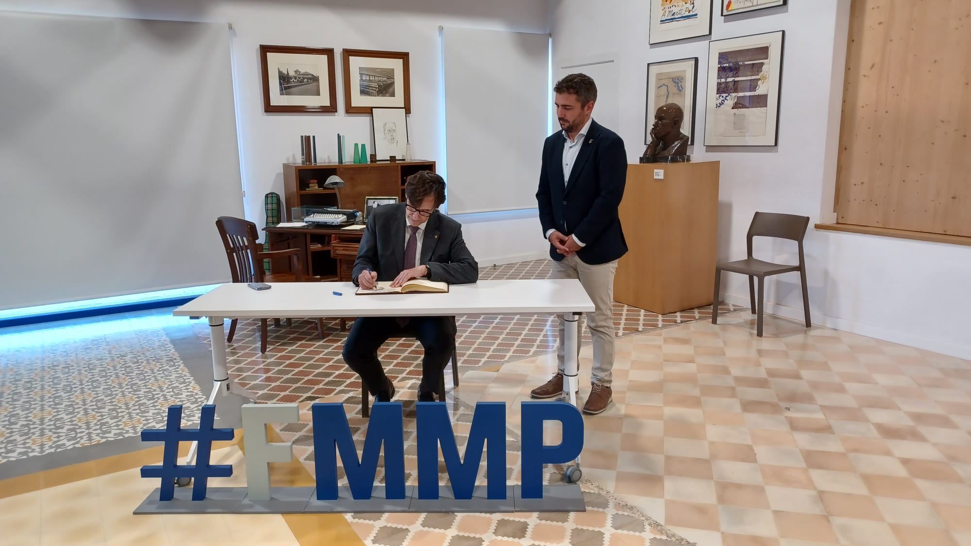 El president de la Generalitat, Salvador Illa, visita a seu de la Fundació Miquel Martí i Pol de Roda de Ter