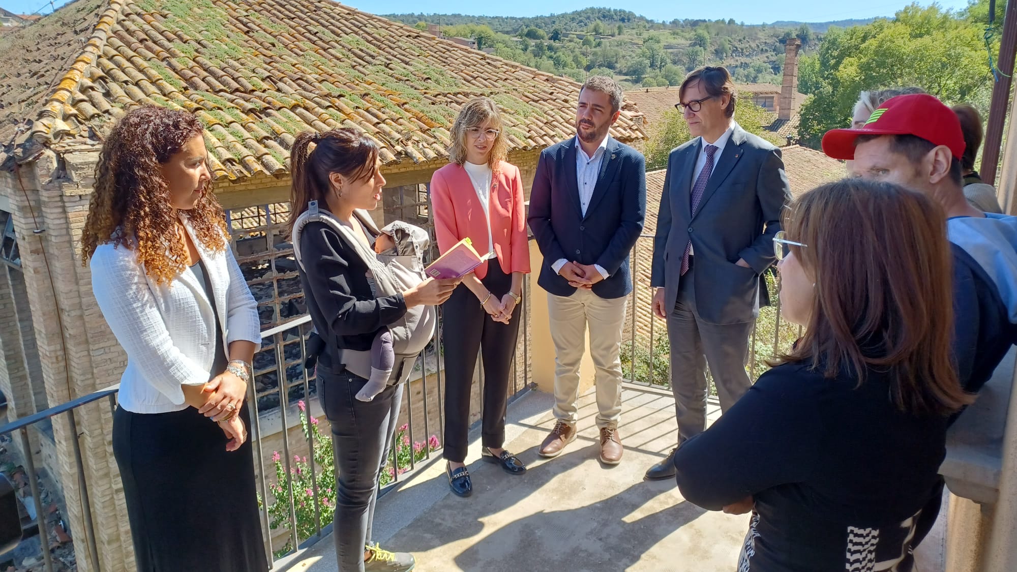 El president de la Generalitat, Salvador Illa, visita a seu de la Fundació Miquel Martí i Pol de Roda de Ter