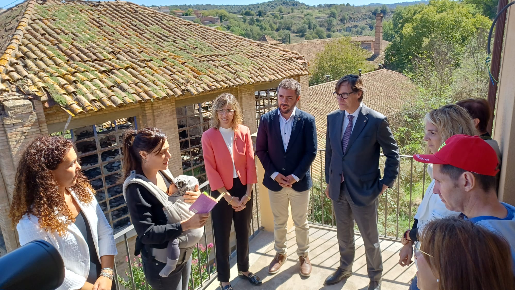 El president de la Generalitat, Salvador Illa, visita a seu de la Fundació Miquel Martí i Pol de Roda de Ter