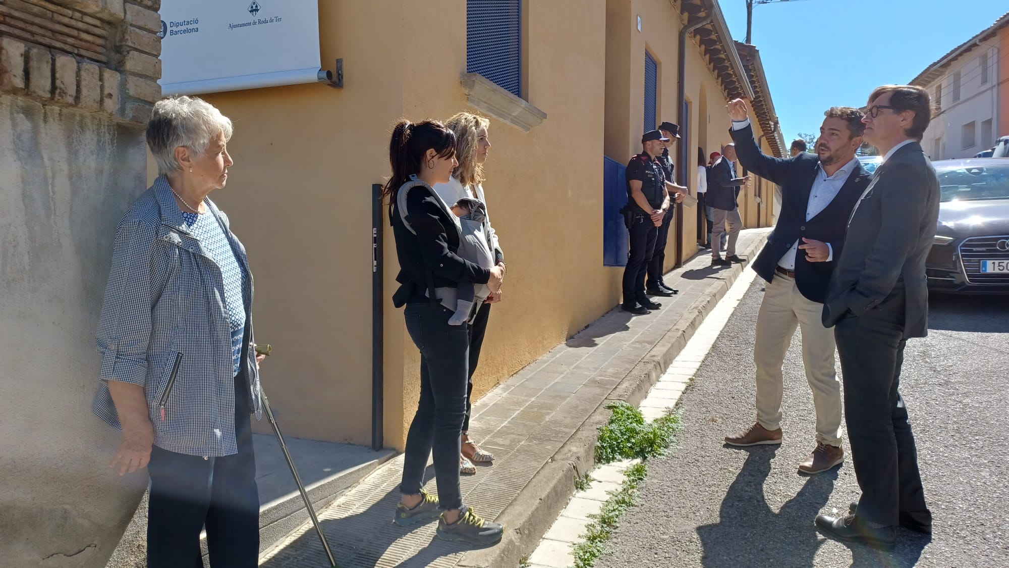 El president de la Generalitat, Salvador Illa, visita a seu de la Fundació Miquel Martí i Pol de Roda de Ter
