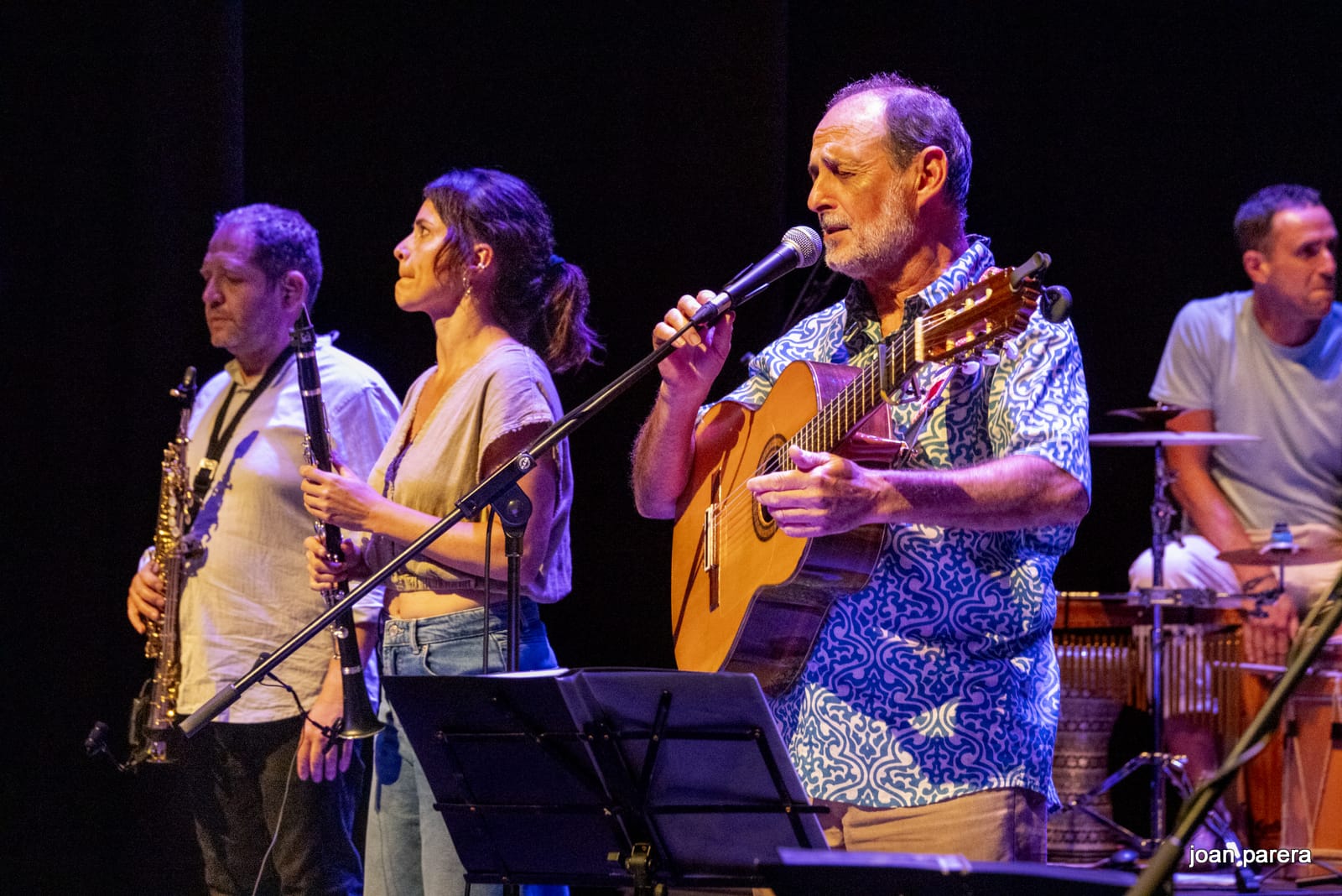 El Rodafolk celebra 35 anys omplint Roda de Ter de música i ball